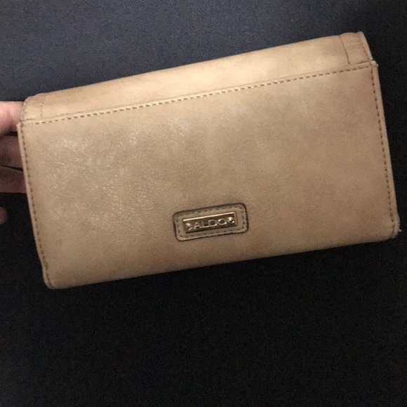 Free ALDO WALLET - Picture 6 of 6